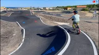 Miniature : MONTALIVET   🇲🇫 |   Le Pumptrack fait des Vagues    |    Montalivet Surf TV