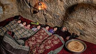 Miniature : Rural Life in Afghanistan’s Mud Houses | Baking Pan Bread and Traditional Breakfast