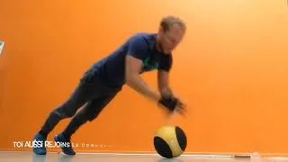 Miniature : Pompes en pliométrie avec médecin ball