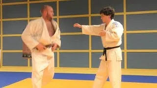 Miniature : La technique du "Bras à la volée" (Lutte / Judo)