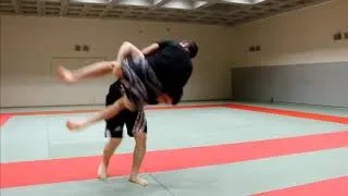 Miniature : La technique de lutte qui fait gagner le combat 