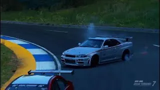Miniature : DRIFT EN NISSAN GTR R34 NISMO [GRAN TURISMO 7]
