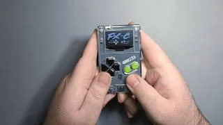 Miniature : J'ai acheté une console rétro moderne (Arduboy)