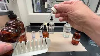 Miniature : Test de détection des esters : formation d’hydroxamate ferrique