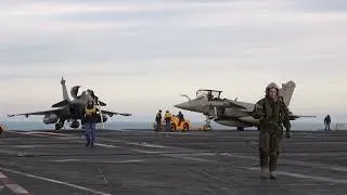 Miniature : Le porte-avions Charles de Gaulle — À bord du fleuron de la flotte française
