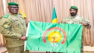 Miniature : AES: LE NOUVEAUX DRAPEAU PRÉSENTÉ AU PRÉSIDENT ASSIMI GOÏTA