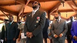 Miniature : 🔴 RDC : Cérémonie de la décoration de Fally Ipupa par le président Félix Tshisekedi 