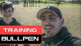Miniature : BASEBALL - Bullpen training