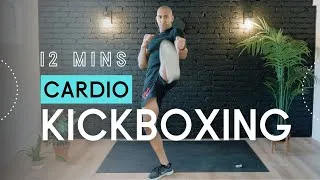 Miniature : CARDIO KICKBOXING // Renforcement complet // (12 minutes)