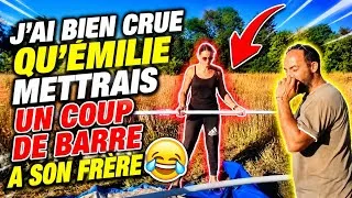 Miniature : J’ai bien cru qu’Émilie allait assommer son frère en montant la piscine 😂 #nomad #vanlife #fyp 