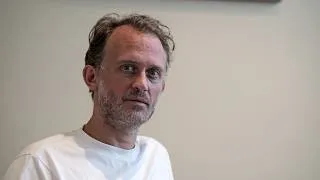 Miniature : L'entretien de la Nouvelle Vie Ouvrière : Emmanuel Marre, pour son film "Notre salut"