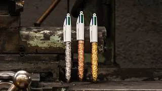 Miniature : Le stylo Bic® 4 Couleurs™ Obut x Tournaire, le temps comme signature !