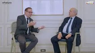 Miniature : De l’intelligence économique à l’intelligence stratégique (Alain Juillet)