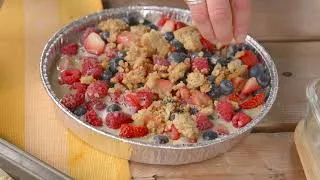 Miniature : Pouding aux petits fruits et crumble à d'avoine