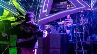 Miniature : Live acid in the French mountains: frozen fingers & glitching knobs (DAWless session)