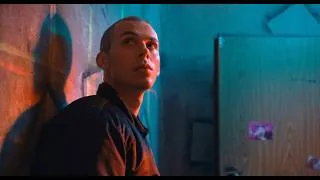 Miniature : TENIR DEBOUT - BANDE-ANNONCE OFFICIELLE