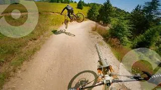 Miniature : Le MEILLEUR COMBO, Les Gets Bike park ? 🙌🏼 Les pistes Tomawak et Free Ride du Canyon !