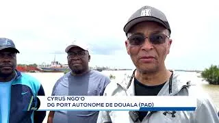 Miniature : LE DIRECTEUR GÉNÉRAL ET TOUT SON STAFF SUR LE TERRAIN