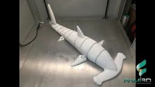 Miniature : Requin marteau géant en impression 3D.