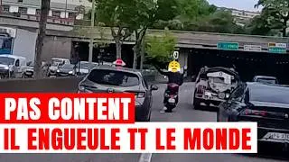 Miniature : PAS CONTENT, IL ENGUEULE TOUT LE MONDE