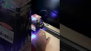 Miniature : recyclage d'un caisson de serveur en caisson de protection gravure laser