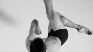 Miniature : My Modern Met : Ultra Slow Motion of Dancers Extending Their Bodies by Niv Novak.