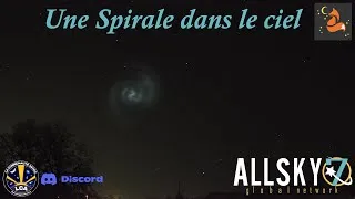 Miniature : Une spirale mystérieuse dans le ciel nocturne.