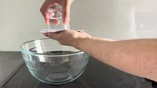 Miniature : Le verre renversé