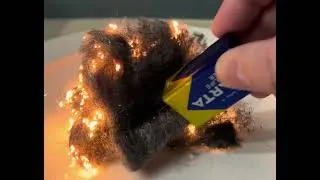 Miniature : Réaction de la laine d'acier au contact d'une pile