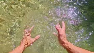 Miniature : Mains dans l’eau : Relaxation et Flow Énergétique | Vidéo apaisante