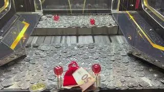 Miniature : JE MISE 100€ AU POUSSE PIECES A BILLET A LA FETE FORAINE