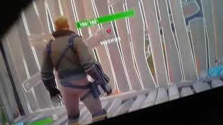 Miniature : Je teste le pouvoir du nouveau boss Fortnite "Prédator". Il se situe à Stealthy Stronghold 😊😊😊😊