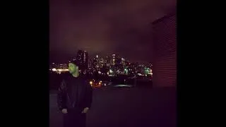 Miniature : "Solar Eclipse" + "Cold Shoulder" but it will make you float (w transition)