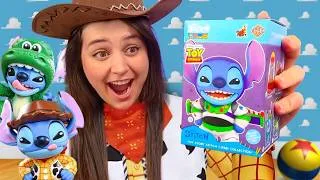 Miniature : J'OUVRE DES STITCH DÉGUISÉS EN PERSONNAGES DE TOY STORY !!