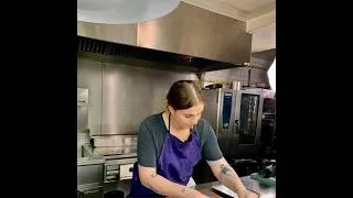Miniature : Six mois après la fermeture de l’un de ses restaurants, cette figure de Top Chef est lâchée par un p