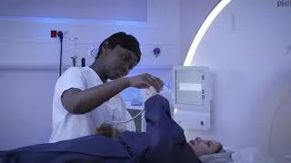 Miniature : Je vais passer une IRM cérébrale.