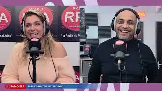 Miniature : En devenir - L'enfant qui fait le clown