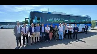 Miniature : Pernes-les-Fontaines : Les Voyages Arnaud inaugurent 17 autocars électriques et leurs infrastruct...