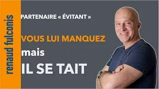 Miniature : Vous lui manquez… mais il ne dira jamais rien. Voici pourquoi.