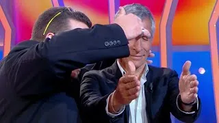 Miniature : UN CANDIDAT HYPNOTISE NAGUI ET LE PUBLIC !!