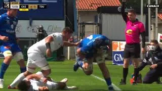 Miniature : Rugby : Placage tête devant risque de KO