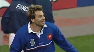 Miniature : Christophe Dominici's try | New-Zealand v France #RWC1999