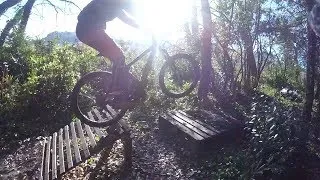 Miniature : VTT enduro entre potes / jump / descente / délire