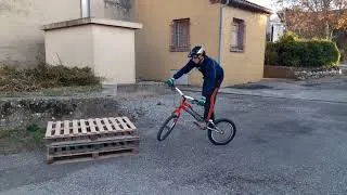 Miniature : [TUTO] monter un obstacle a velo trial🚵