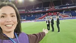 Miniature : Je m'infiltre avec les arbitres pendant un match du PSG !