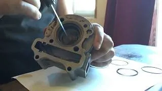 Miniature : Remplacer un cylindre piston: - Part 2: Contrôle et montage des segments