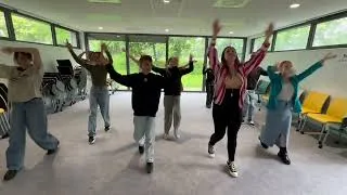 Miniature : Danse de l'été 2025 - Service jeunesse de Couesnon Marches de Bretagne - Sofia - Version jeunes