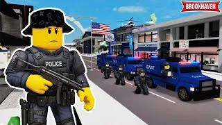 Miniature : JE PATROUILLE EN SWAT DANS TOUTE LA VILLE SUR BROOKHAVEN ROBLOX