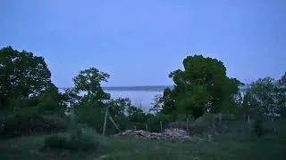 Miniature : interlude au petit jour, pour tous ceux qui n'ont ni cette vue ni ce fond sonore au petit jour.