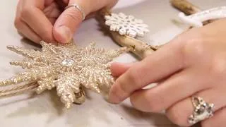 Miniature : Comment fabriquer un arbre de Noël mural en bois flotté